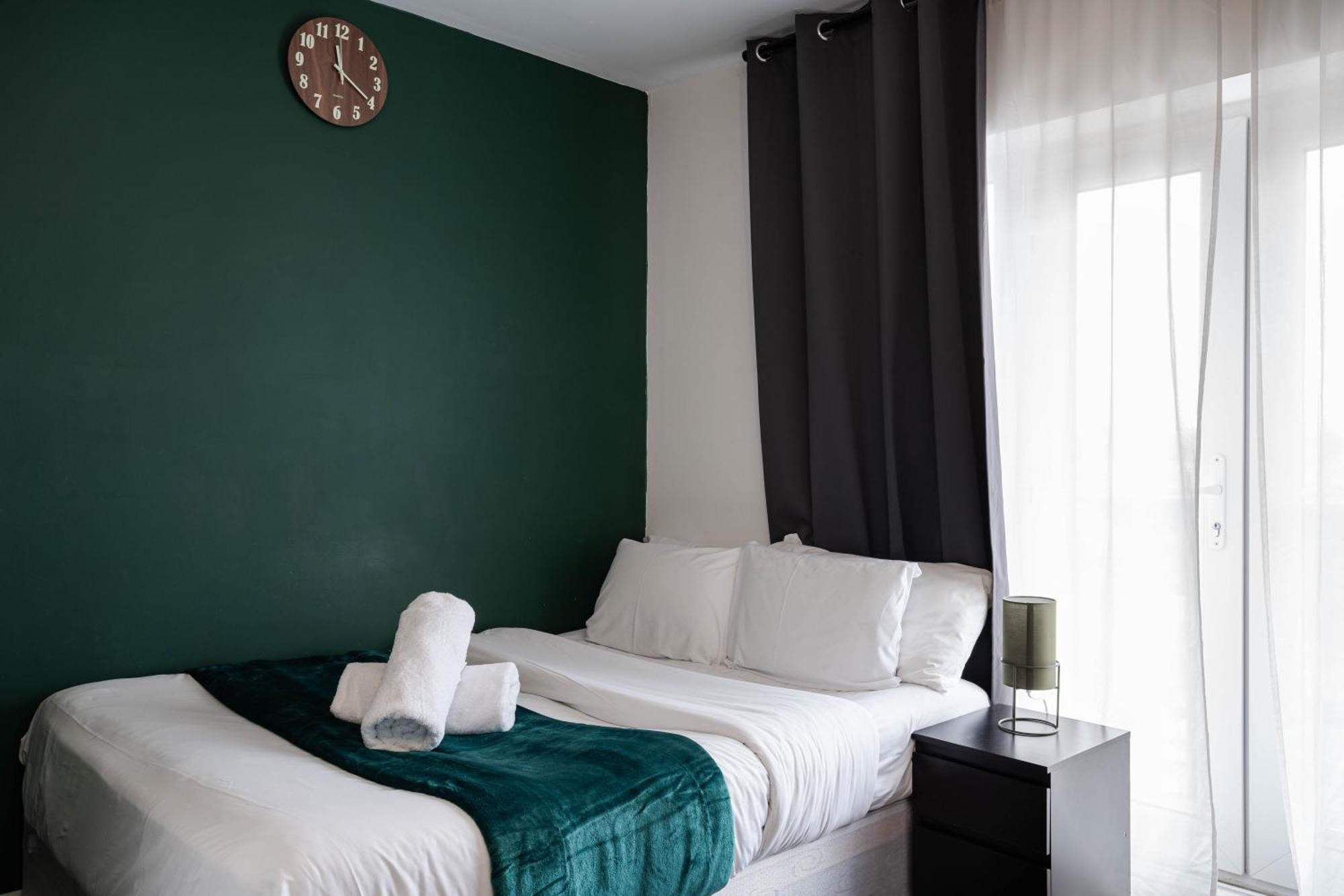 City Gate Guest House Londra Dış mekan fotoğraf