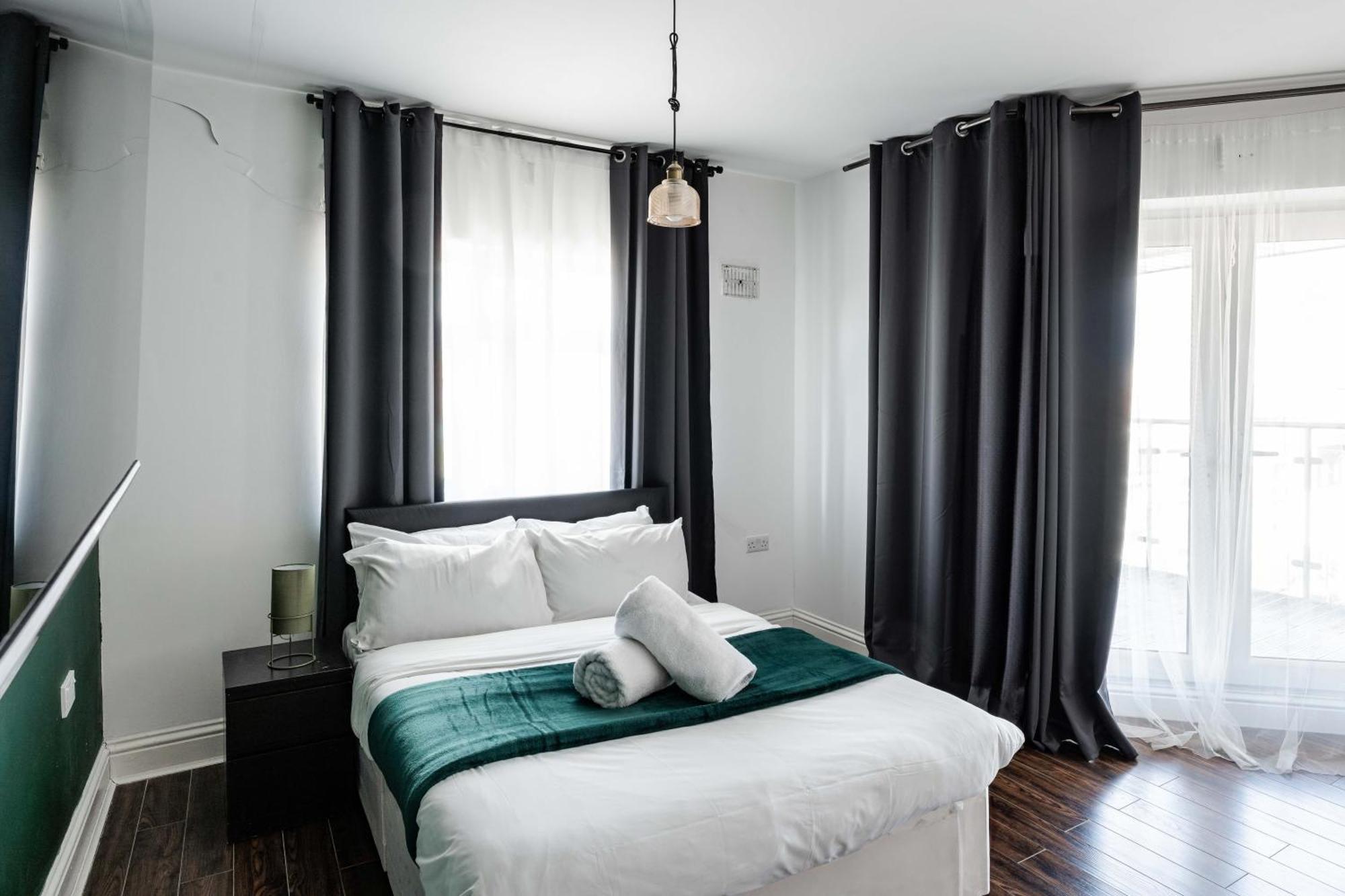 City Gate Guest House Londra Dış mekan fotoğraf