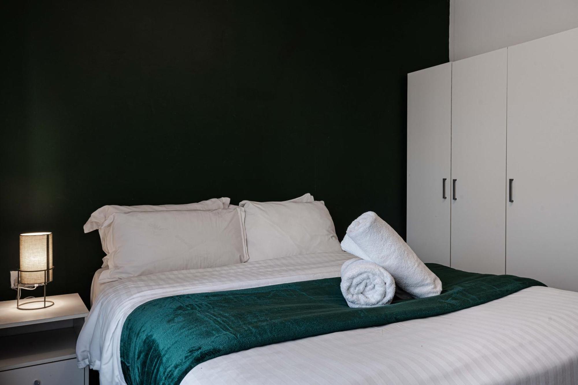 City Gate Guest House Londra Dış mekan fotoğraf